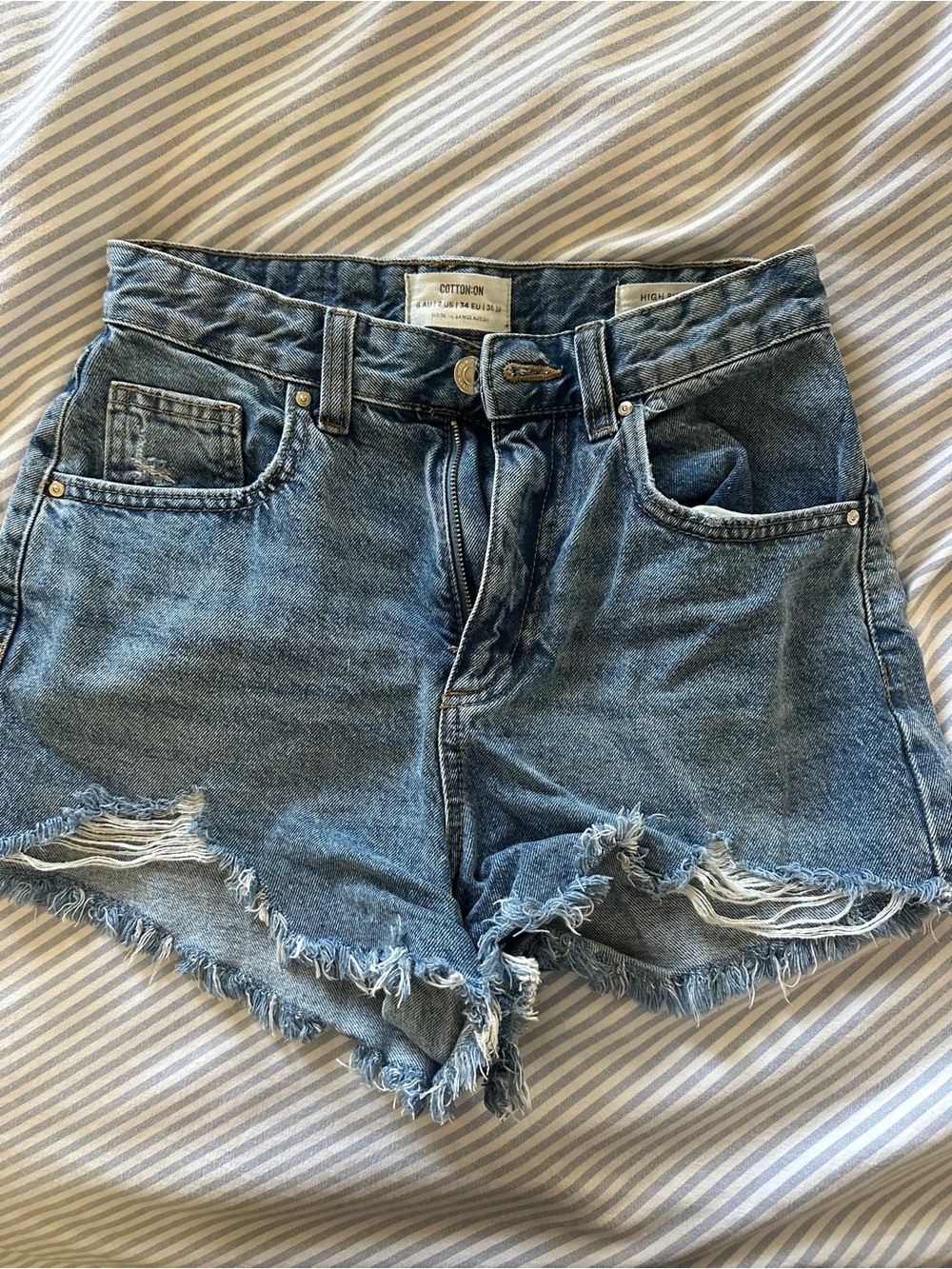 Cotton on High-Waist Frayed Hem Denim Shorts - Blue